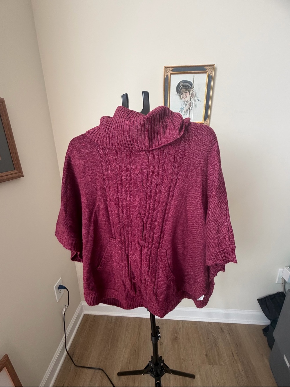 Passports Burgundy Cable Knit Poncho Sweater L Cowl Neck Pockets